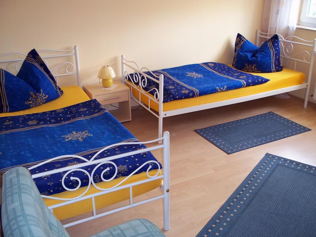 Ferienwohnungen In Moenchengladbach Zimmer foto