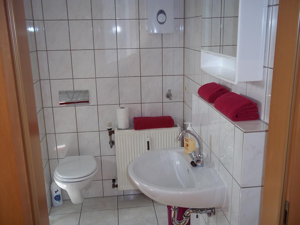 Ferienwohnungen In Moenchengladbach Zimmer foto