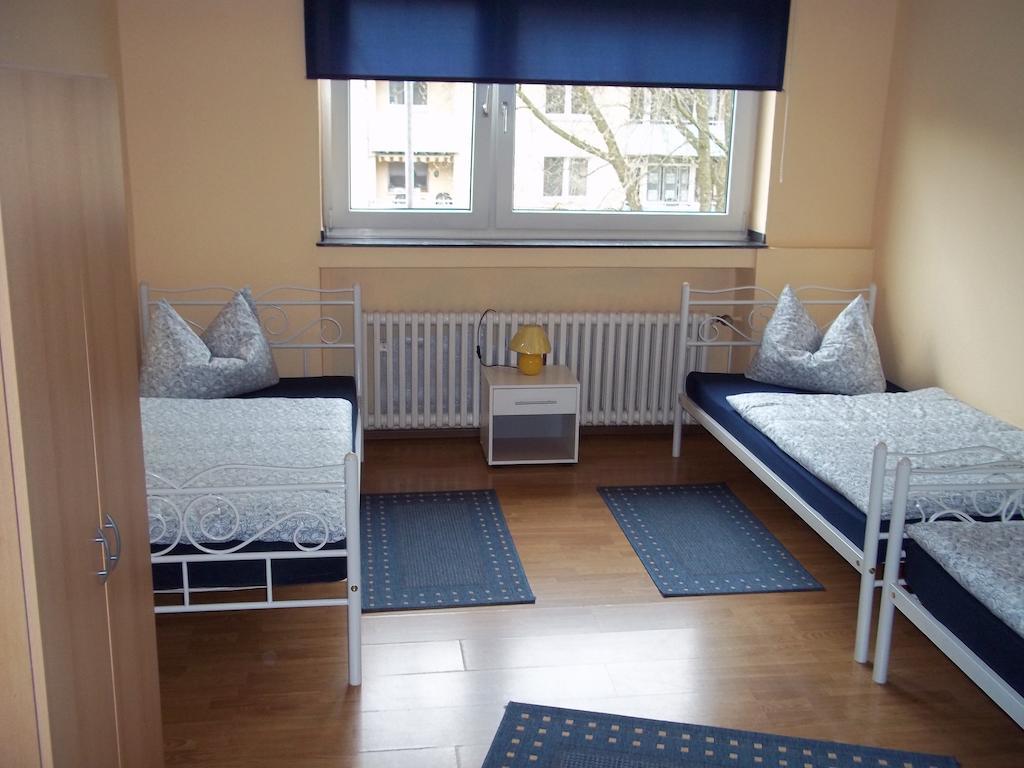 Ferienwohnungen In Moenchengladbach Zimmer foto
